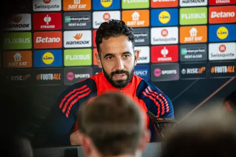 أموريم بعد فوز يونايتد على بيرنلي: عقدنا الأمور على أنفسنا